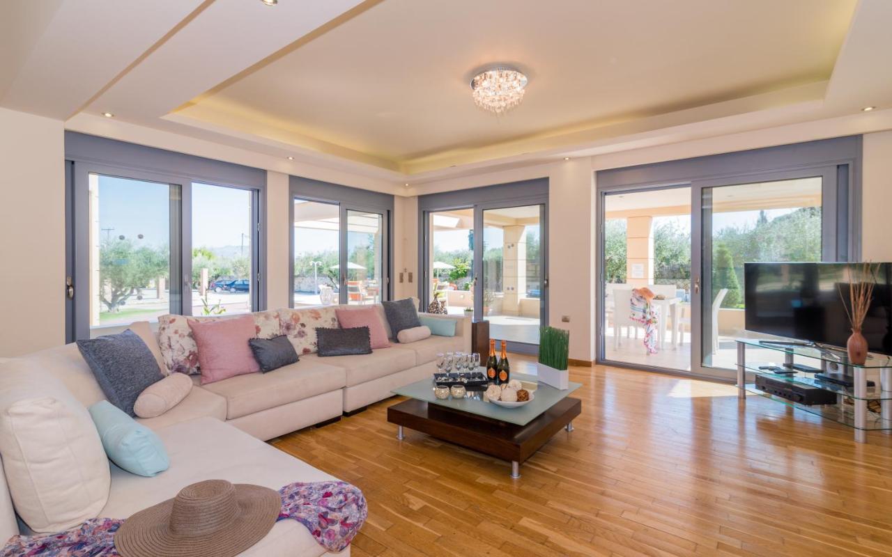 Astarte Villas - Istar Villa With Tennis Court Μαχαιράδο Εξωτερικό φωτογραφία