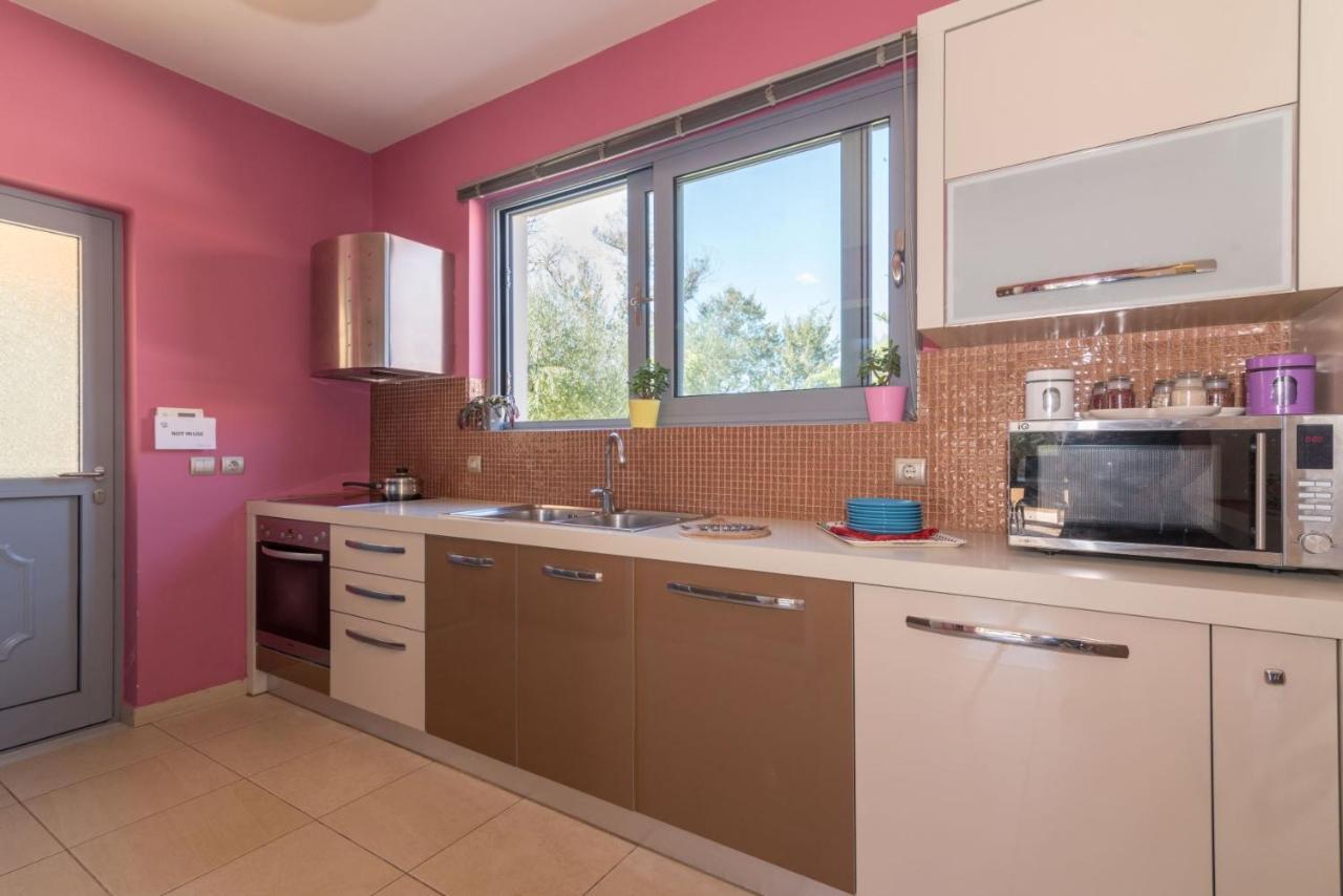 Astarte Villas - Istar Villa With Tennis Court Μαχαιράδο Εξωτερικό φωτογραφία